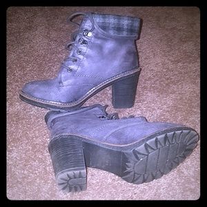Ankle boots